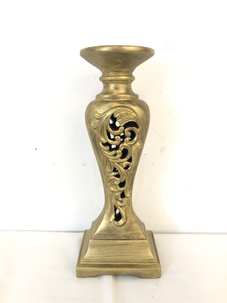 GOLD CANDLE PILLAR HOLDER.