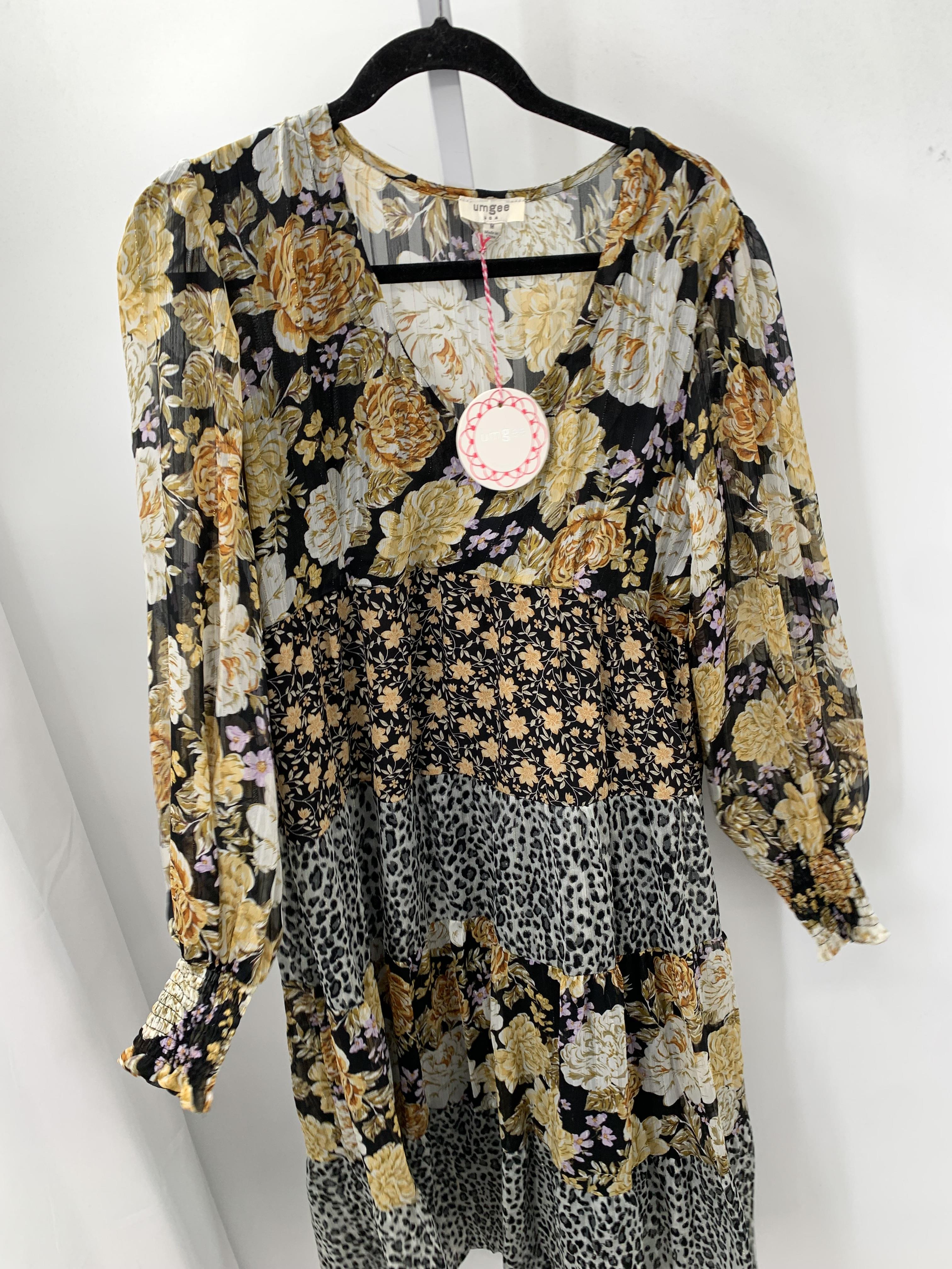 um Gee Size Medium Misses Long Sleeve Dress