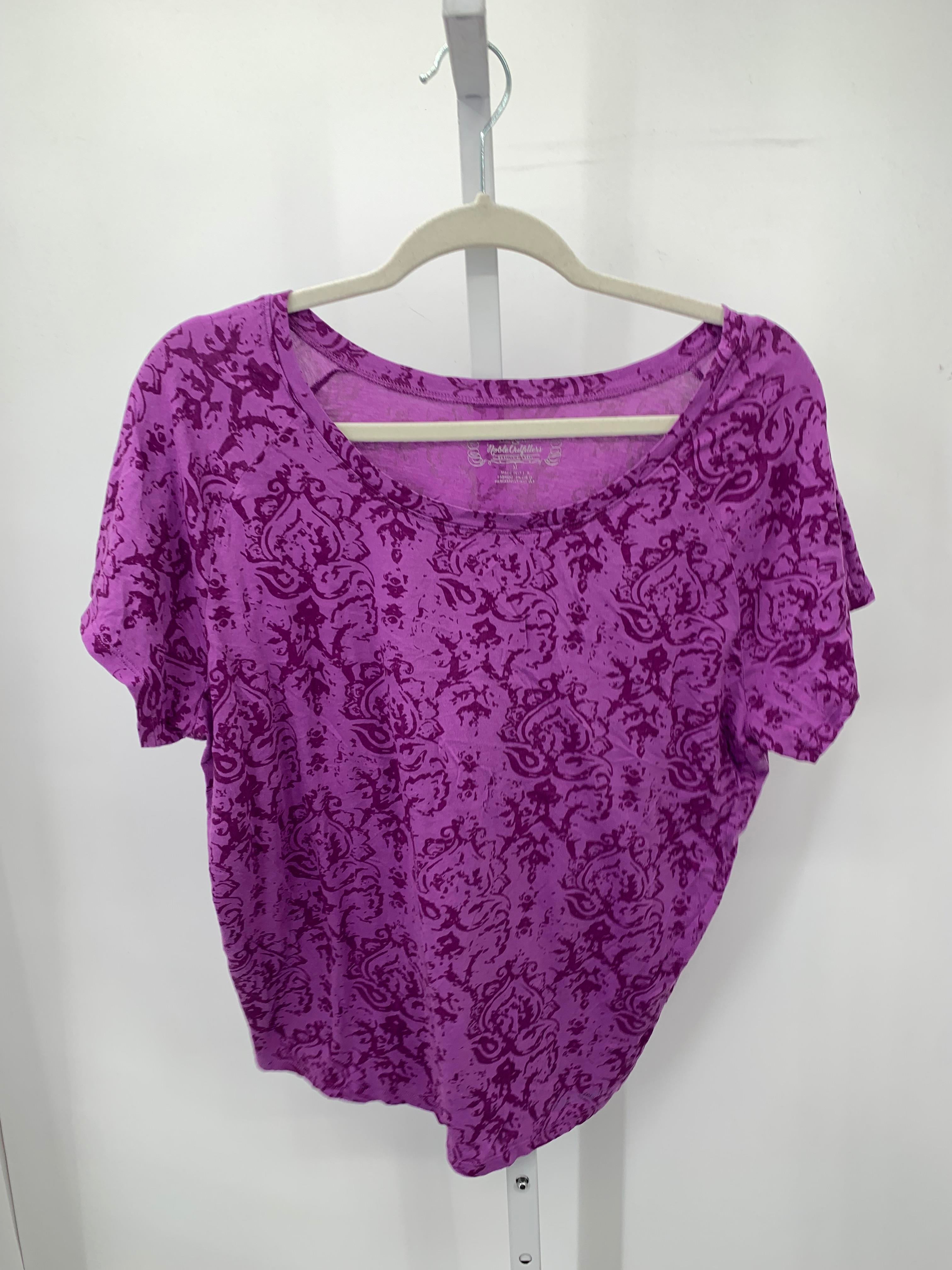 Size Extra Large Misses Short Sleeve Shirt