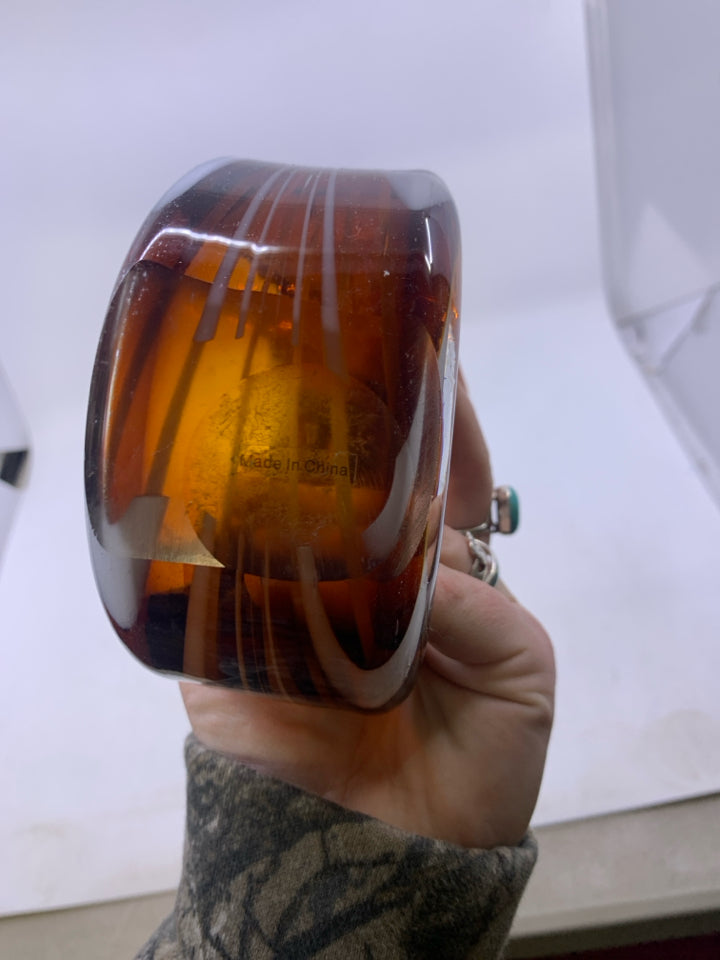 BROWN BLOWN GLASS SWIRL STANDING ABSTRACT PIECE W/ WHITE LINES.