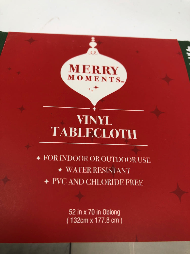 NIP MERRY TREE TABLE CLOTH OBLONG.