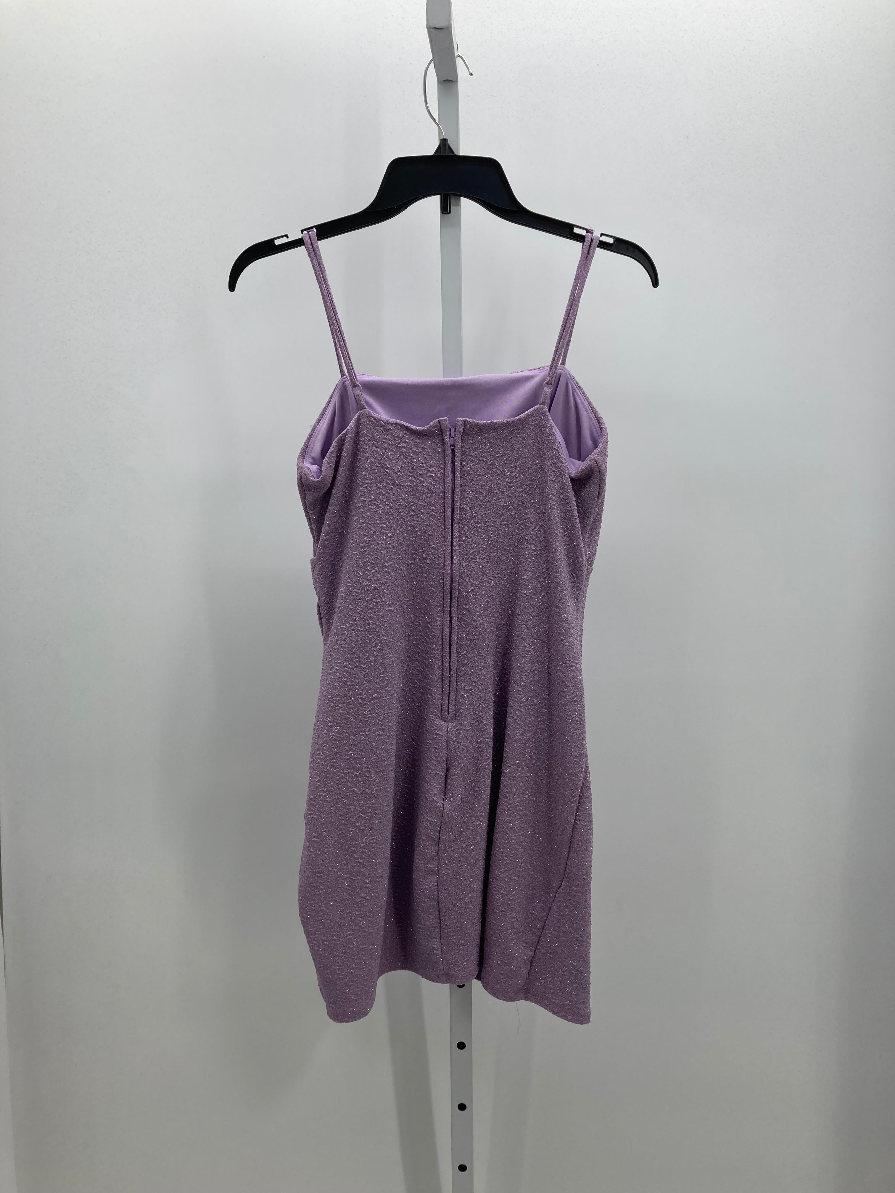 Size 11 Juniors Sleeveless Dress