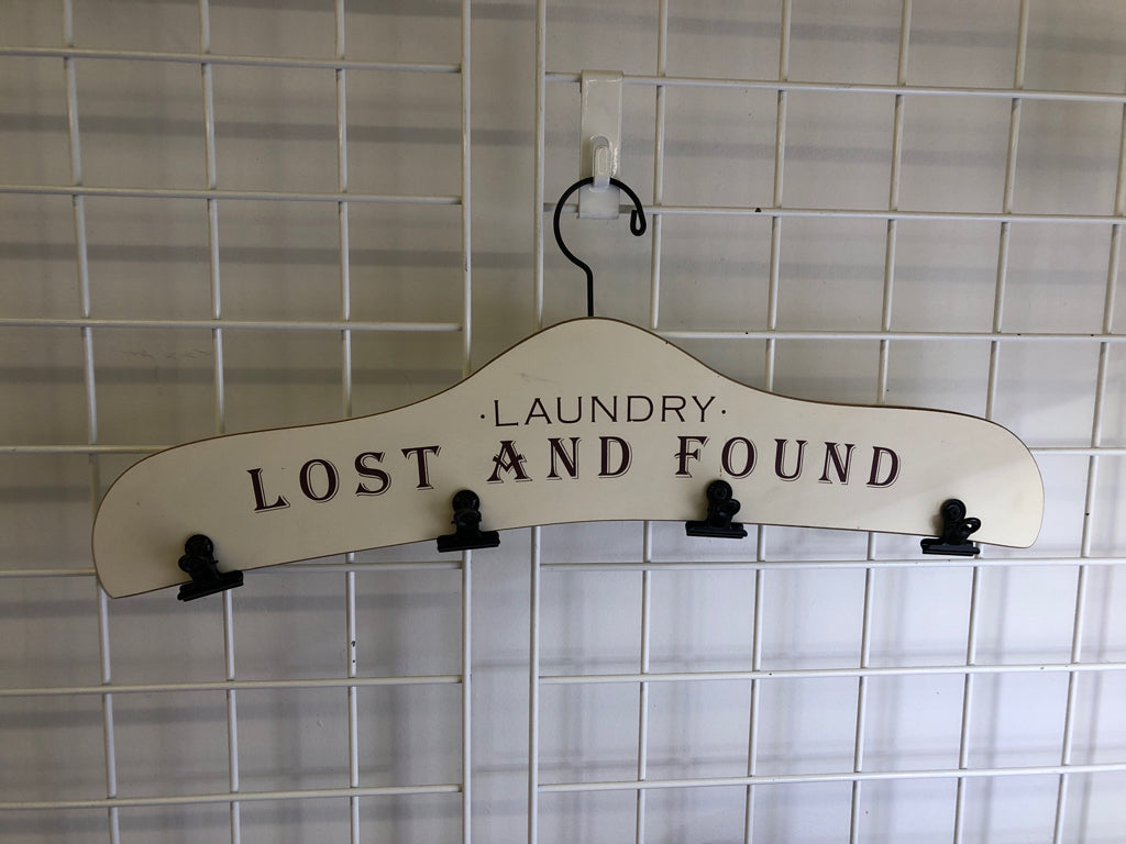 HANGER SHAPED LOST AND FOUND 4 CLIPS WALL ART.
