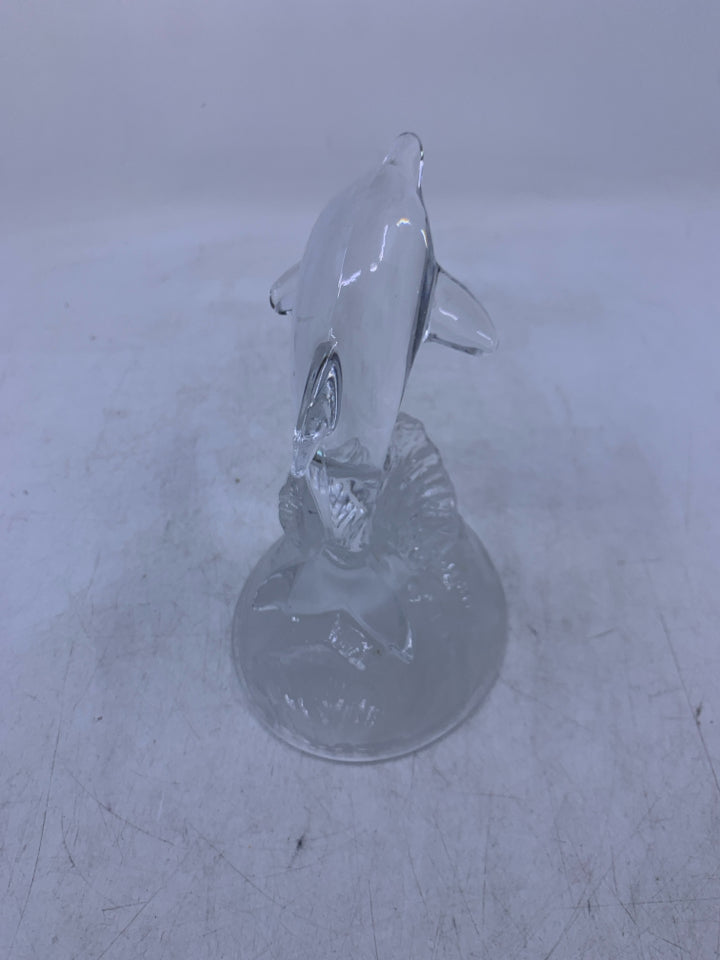 GLASS DOLPHIN W/ FROSTED BASE.