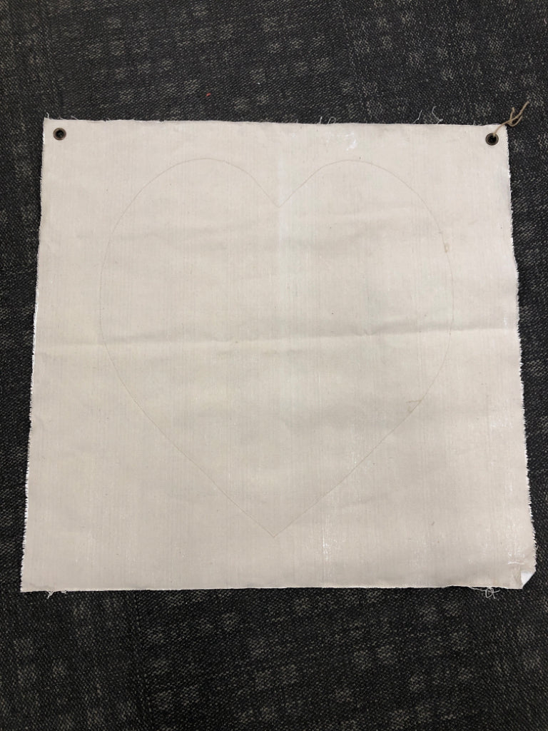 BURLAP CANVAS W/STITCHED HEART WALL DECOR.