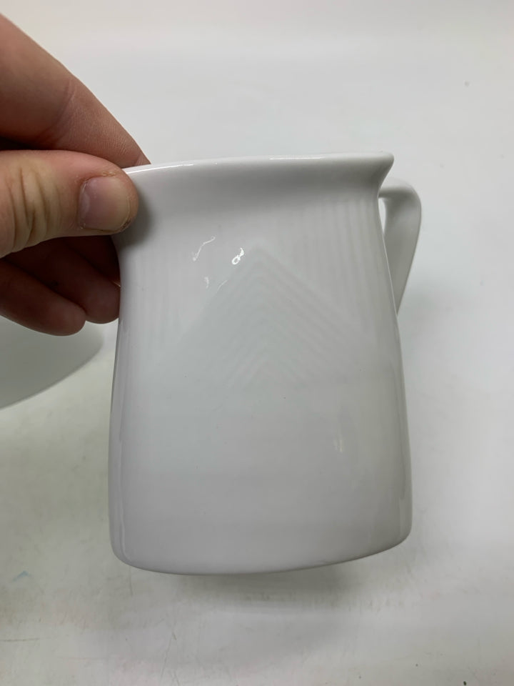 TRIANGLE SHAPED  SUGAR/CREAMER SET.