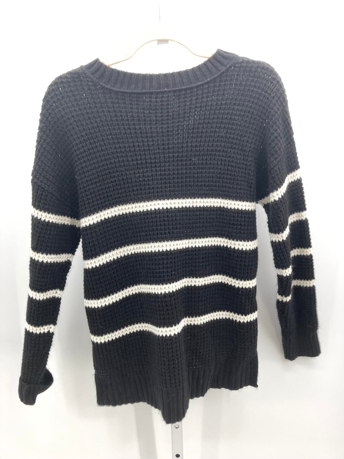 SO Size Medium Misses Long Sleeve Sweater