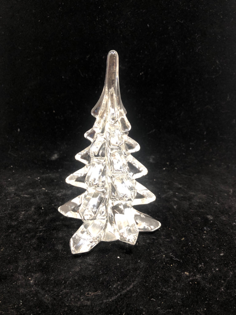 GLASS CHRISTMAS TREE PAPERWEIGHT.
