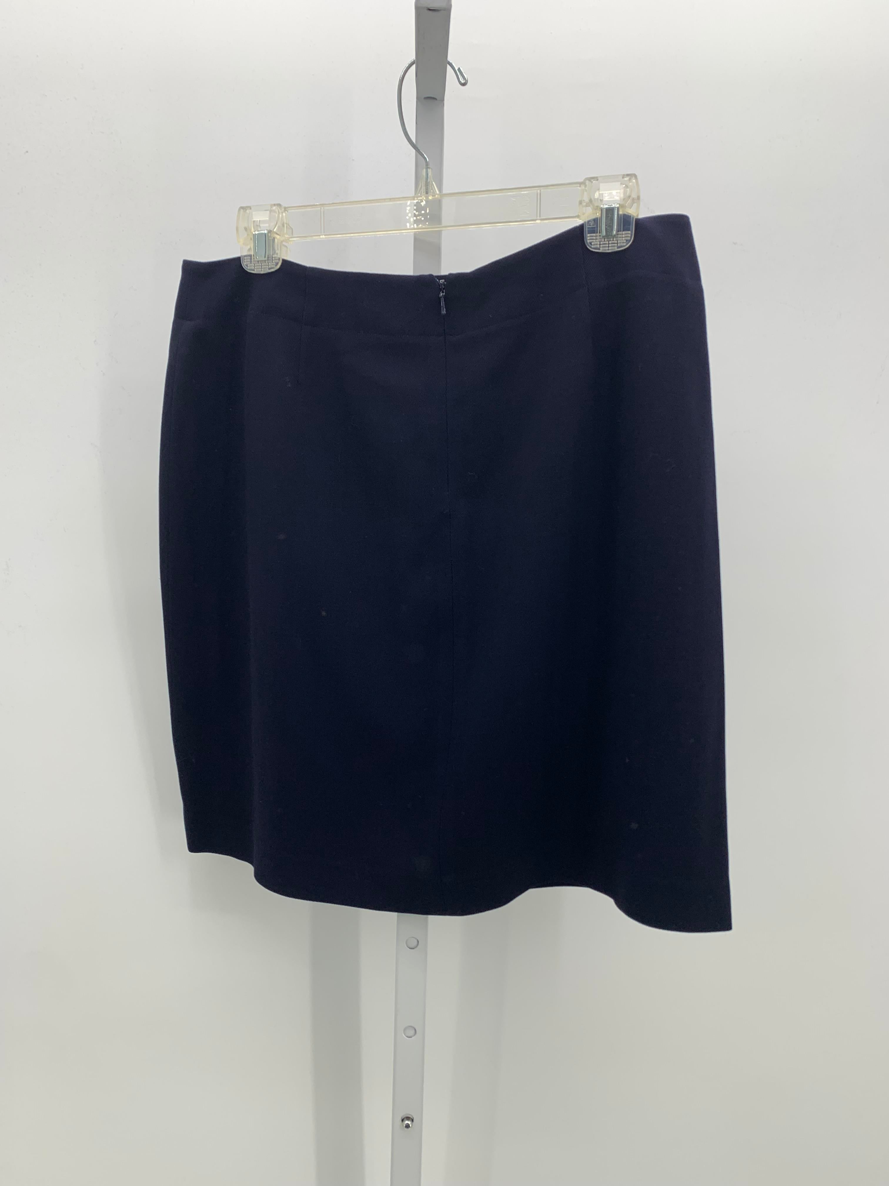 DKNY Size 12 Misses Skirt