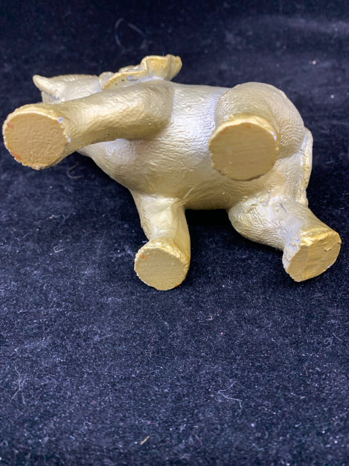 GOLD ELEPHANT DESK DECOR.