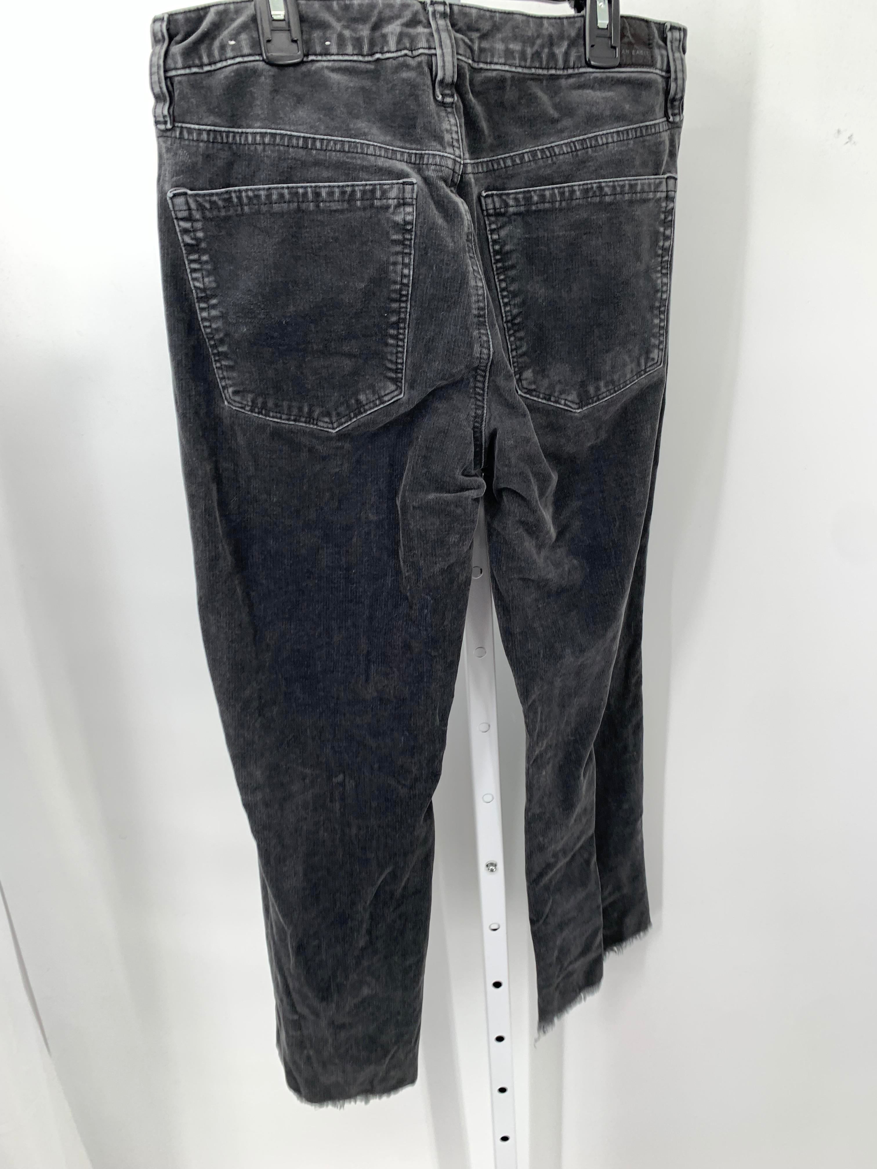 American Eagle Size 8 Juniors Cropped