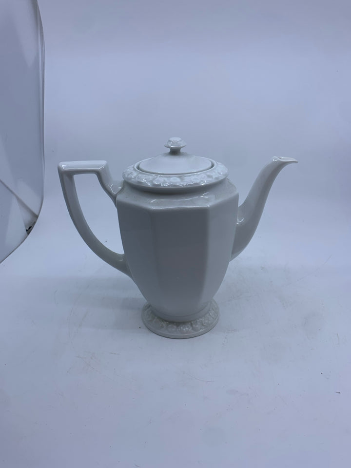 WHITE PORCELAIN TEAPOT, ROSENTHAL GERMANY.