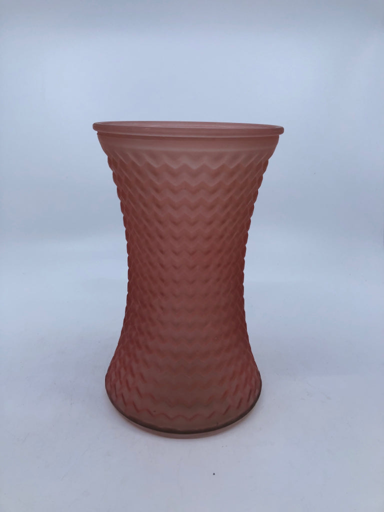 PINK FROSTED TEXTURED GLASS VASE.