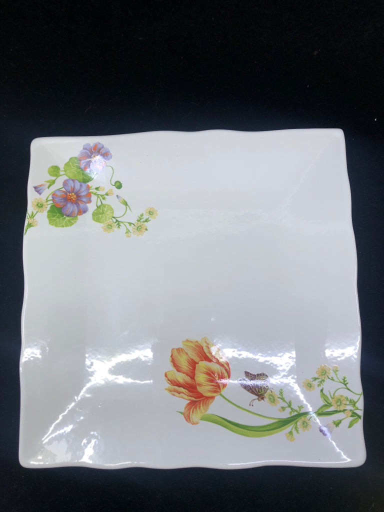 SQUARE WHITE CERAMIC SERVING PLATE ORANGE/YELLOW FLOWER.