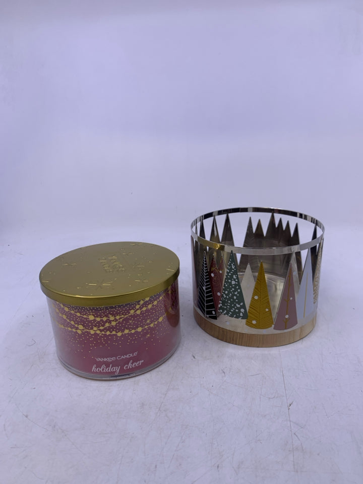 YANKEE CANDLE HOLIDAY CHEER W/ CANDLE HOLDER.