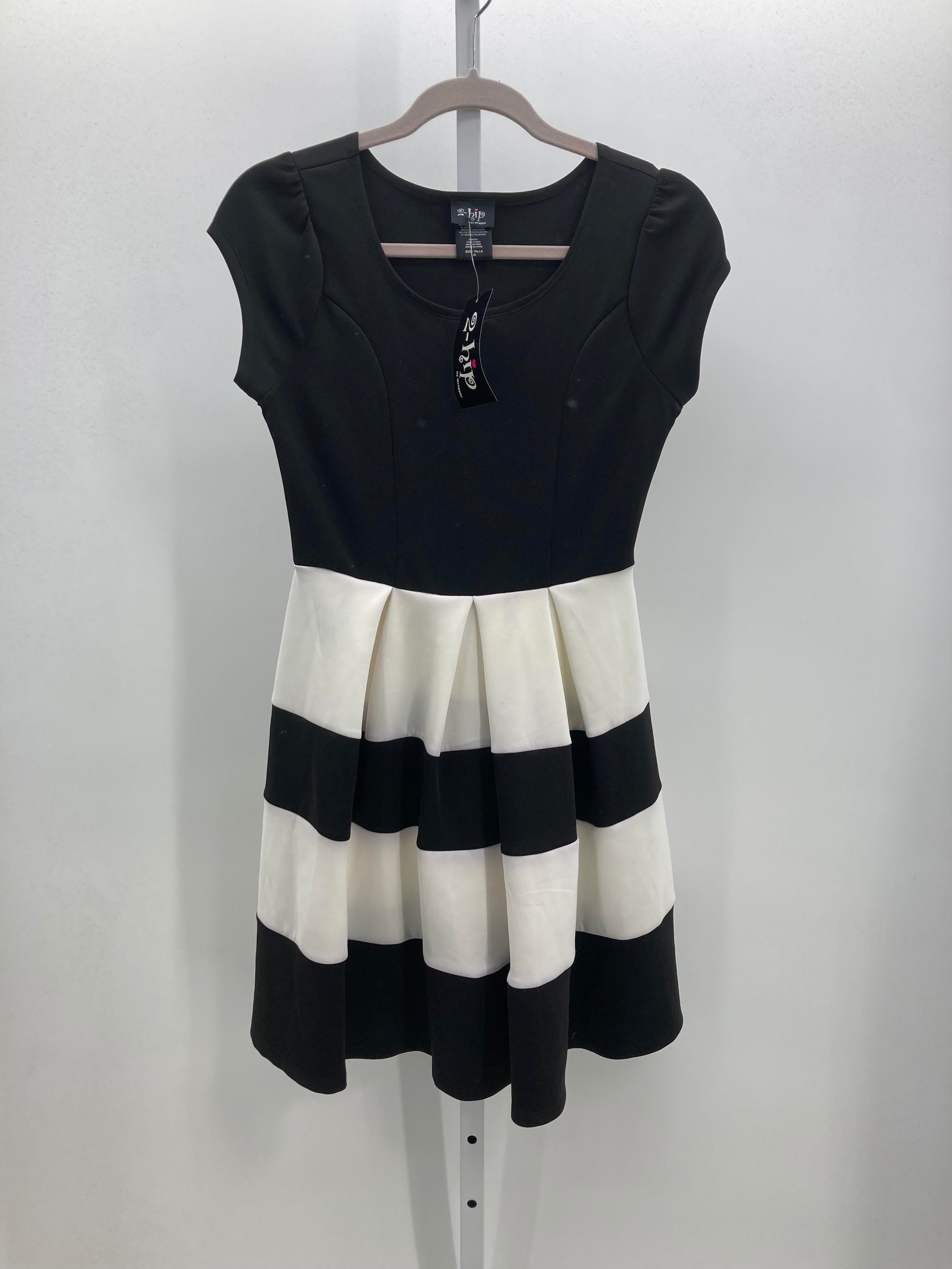 2 Hip Size 16 Girls Short Sleeve Dress