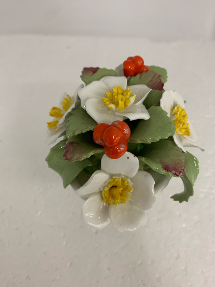 WHITE PLANTER W/ WHITE FLOWERS ORANGE BERRIES AYNSLEY.