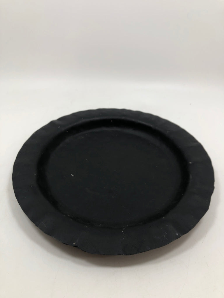 PRIMITIVE METAL PIE PLATE.