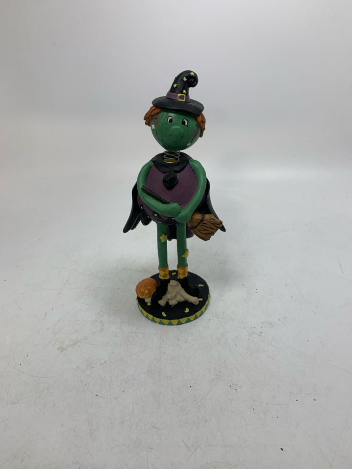 RESIN GREEN WITCH BOBBLE HEAD.