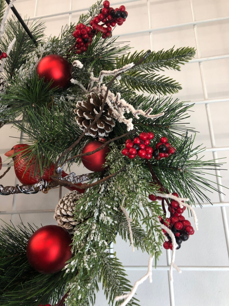 CARDINAL WREATH.