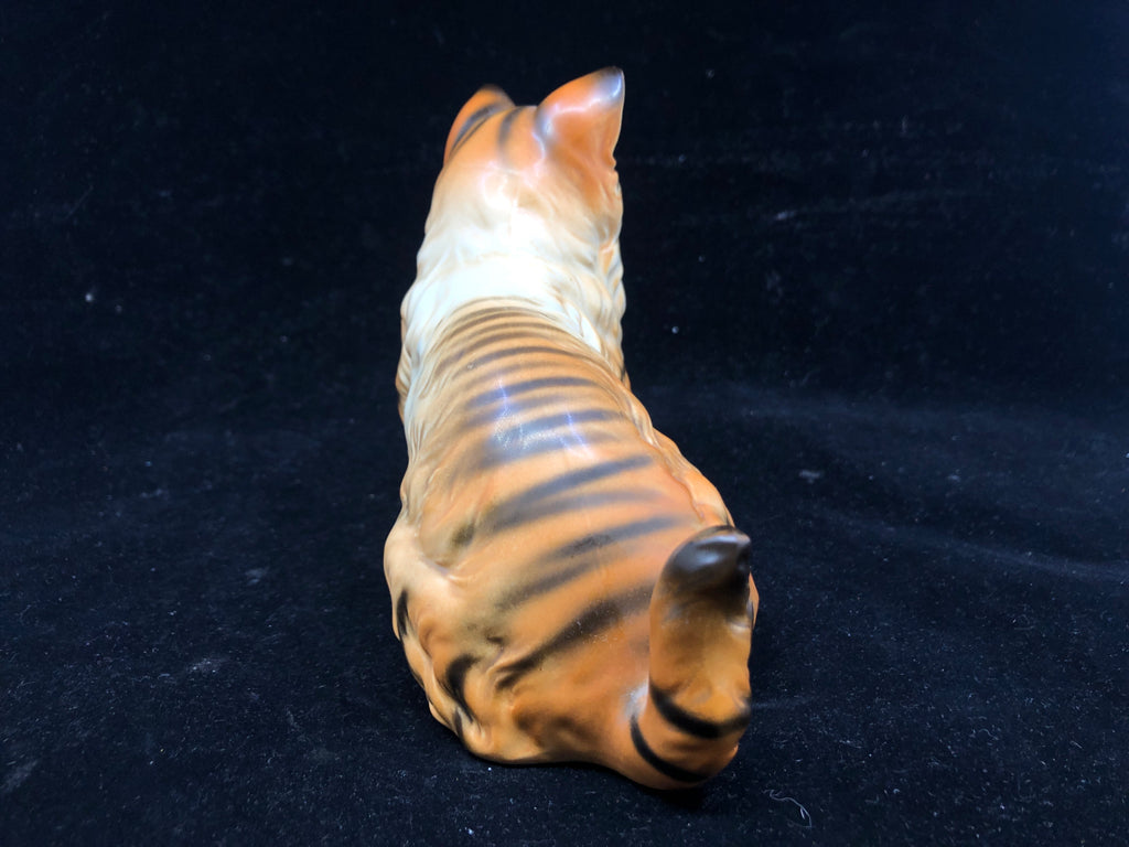 VTG SMALL CERAMIC TIGER CAT FIGURE.