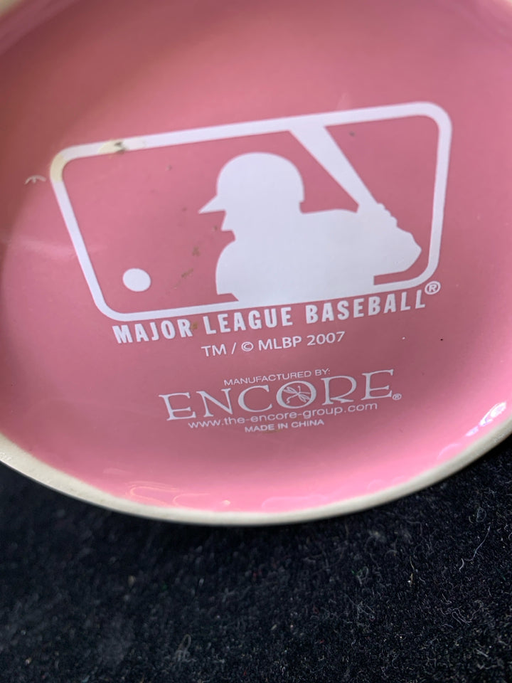 PINK RED SOX MUG.