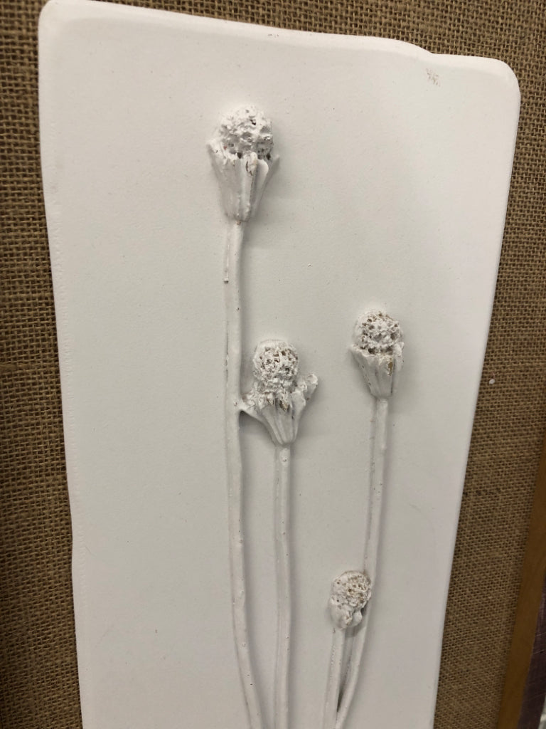 PLASTER & BURLAP FLORAL WALL HANGING.