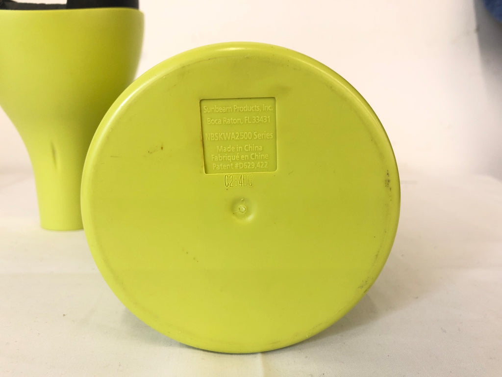 NEON YELLOW SKYBAR WINE BOTTLE CARRIER.