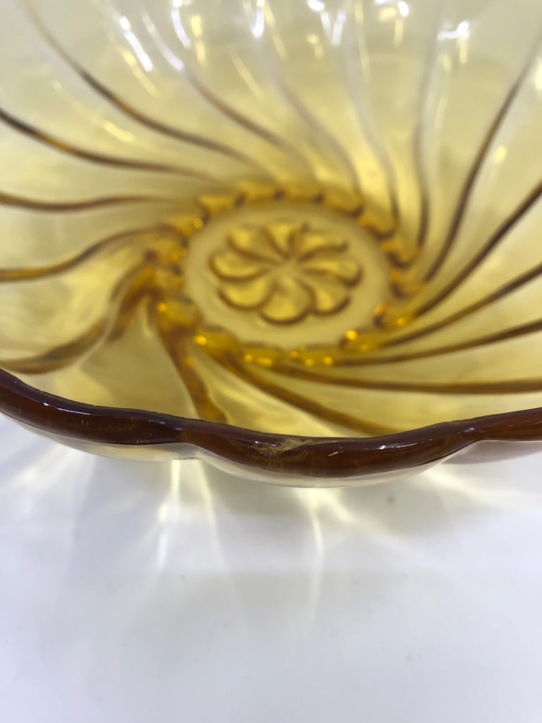 VTG AMBER GLASS BOWL W/WAVY EDGE.