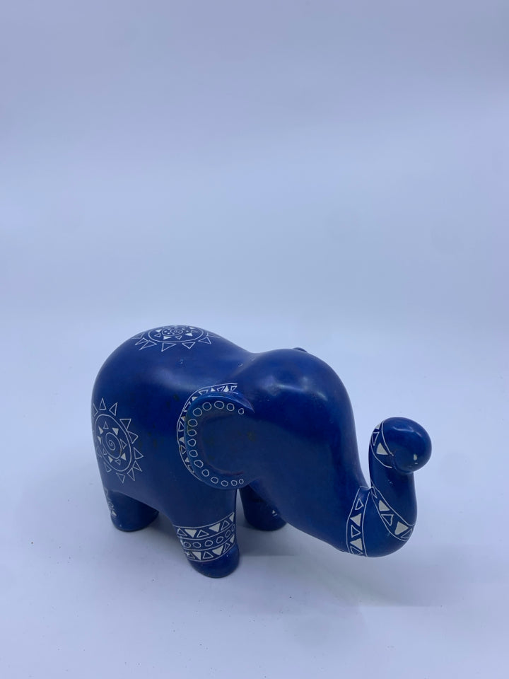 HEAVY BLUE AND WHITE ELEPHANT.