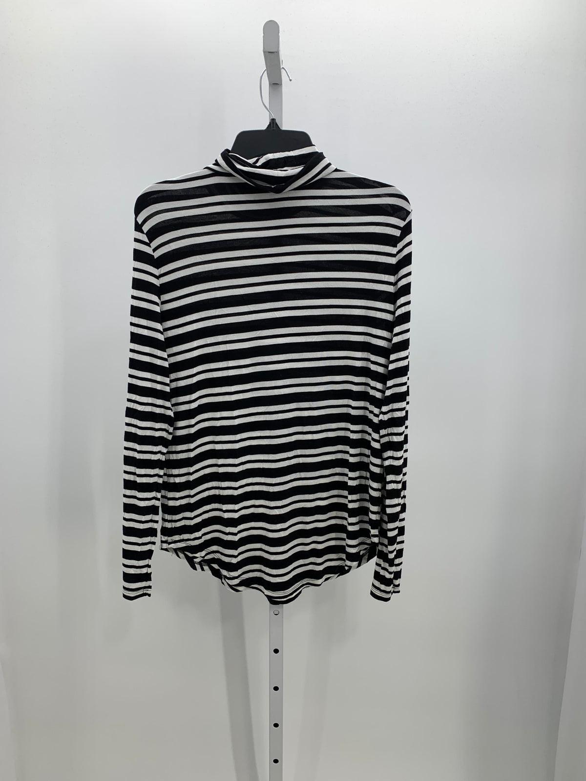 Old Navy Size Large Misses Long Sleeve Shirt