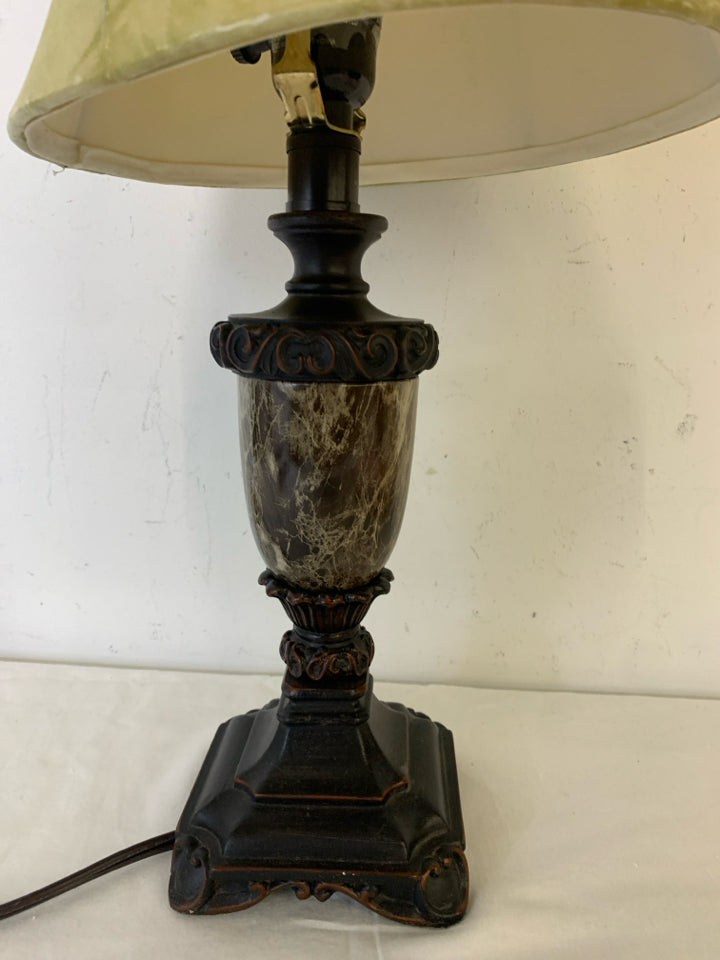 DARK BASE W/ FAUX MARBLE GREEN SHADE LAMP.