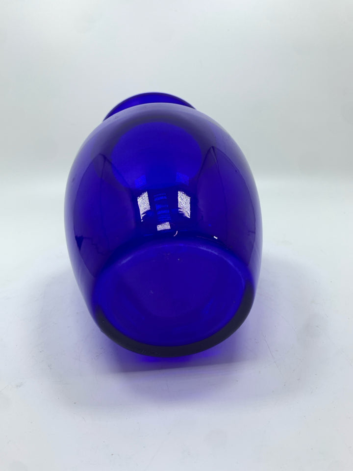 COBALT BLUE GLASS VASE.