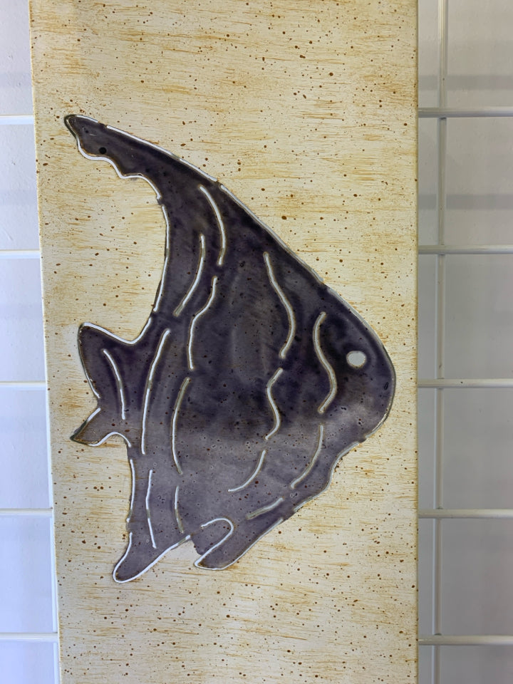 METAL CUT OUT FISH W SEASHELL WALL ART.