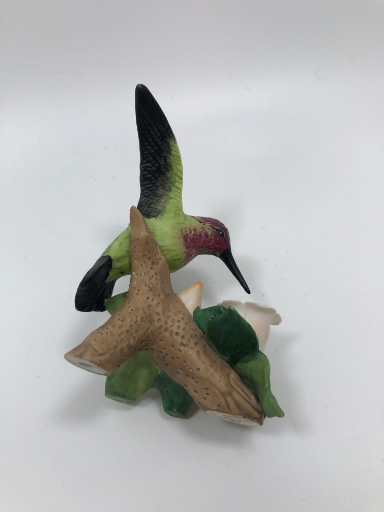 HUMMINGBIRD ON FLOWER PORCELAIN FIGURINE.