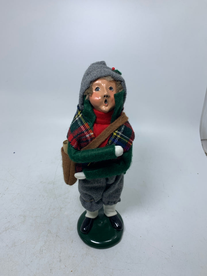 BYER'S CHOICE CAROLER HOLDING SACK W/ NEWSPAPER 1990.