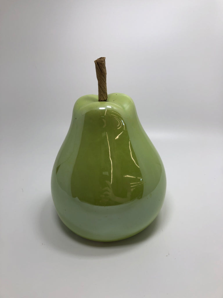 GREEN GLOSS CERAMIC PEAR.