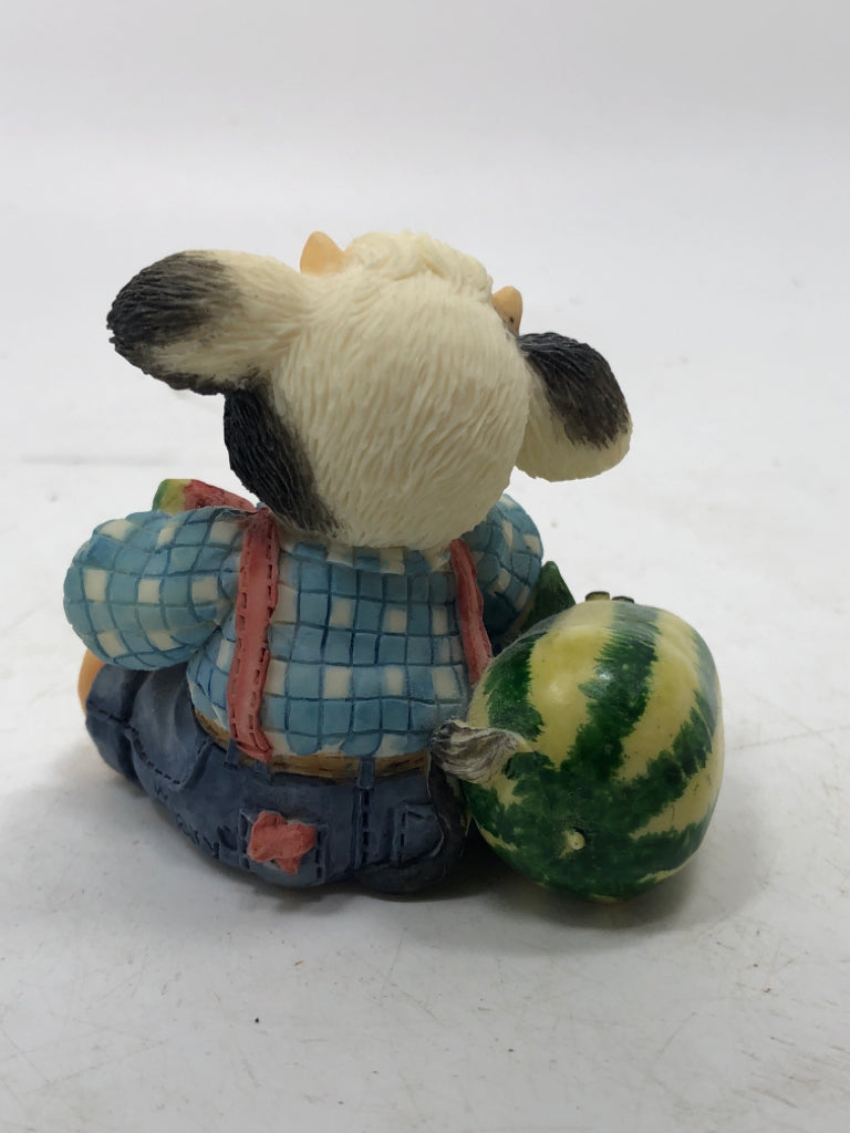 "UDDERLY REFRESHING" MARY MOOMOOS FIGURINE.