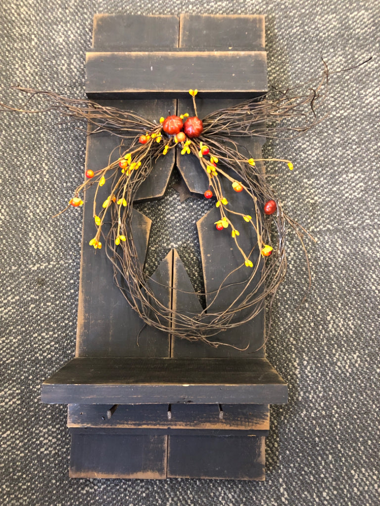 BLACK PRIMITIVE SHELF W TWIG WREATH.
