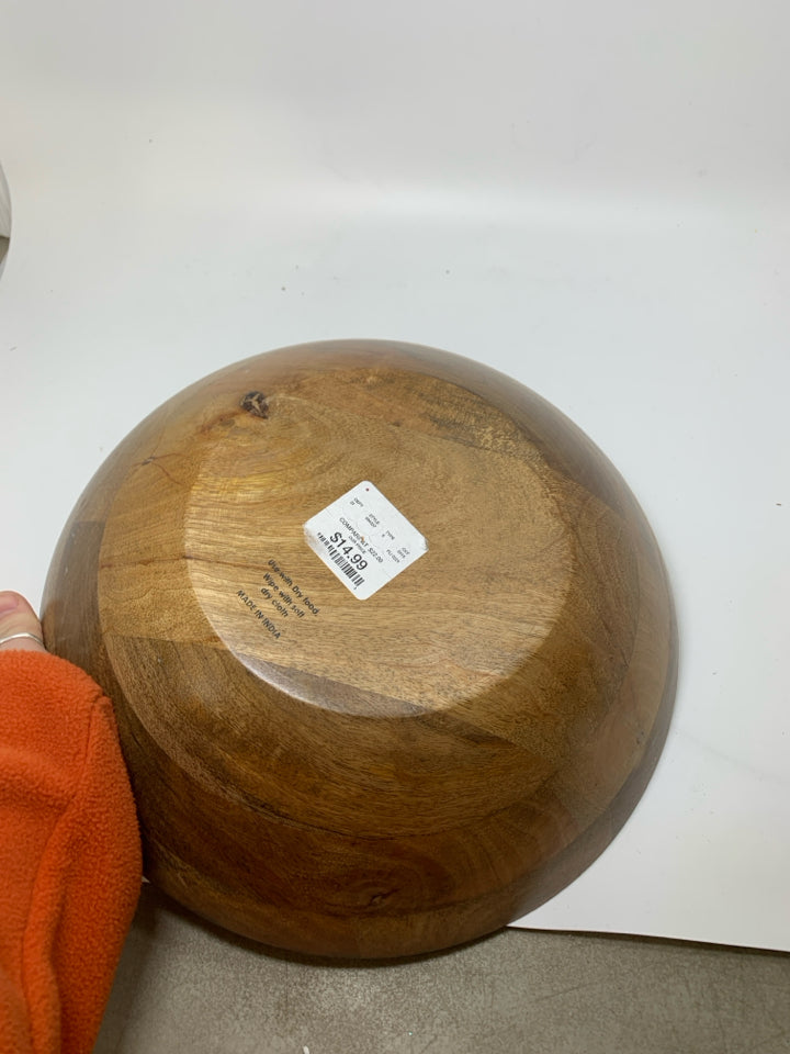 BLONDE WOOD BOWL W/ GLOSSY GOLD INTERIOR.