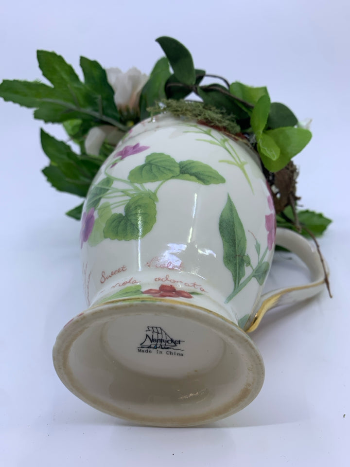 FLORAL TEA CUP W/FLOWERS.