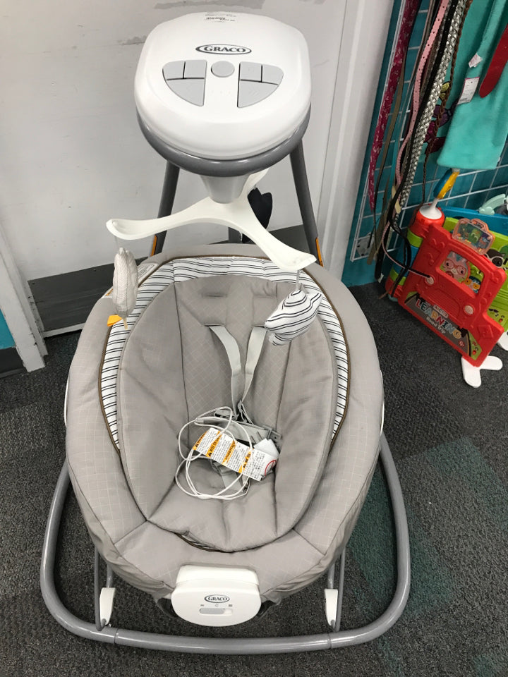Graco DuetConnect Deluxe Multi-Direction Baby Swing and Bouncer - Britton