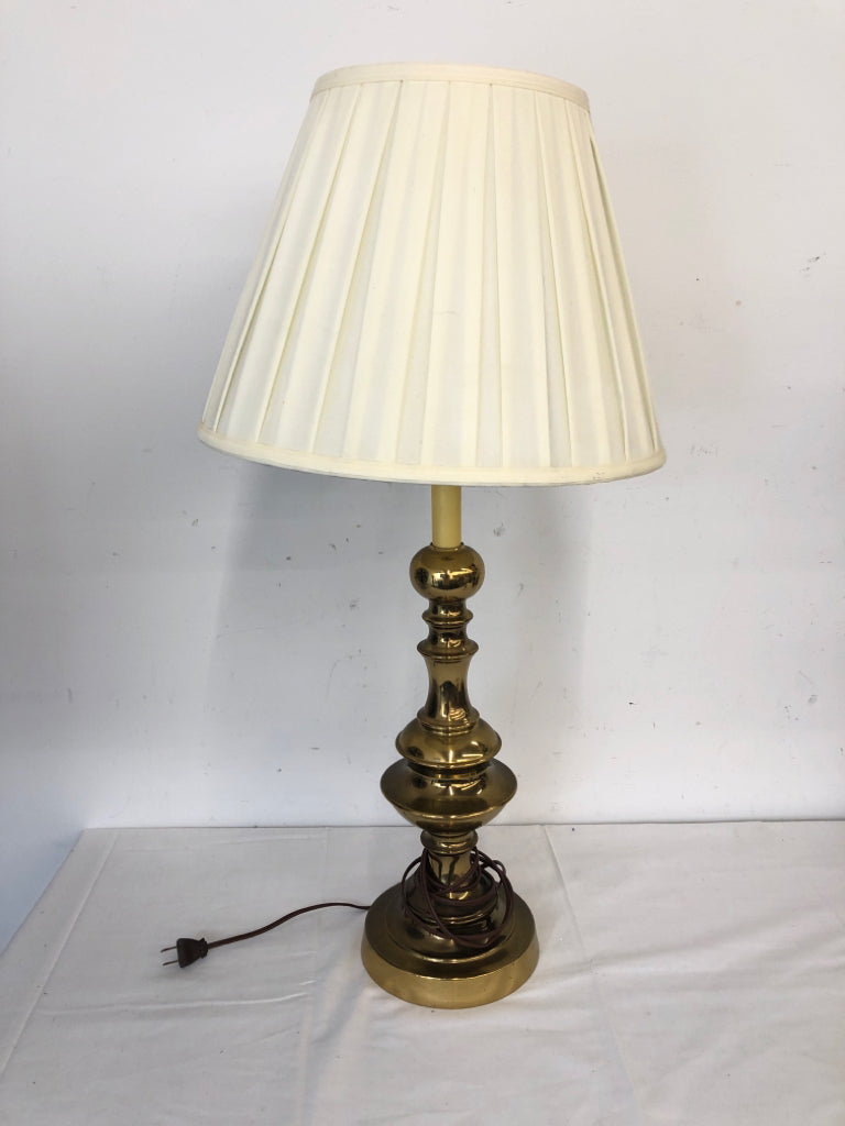 BRASS BASE LAMP W WHITE SHADE.