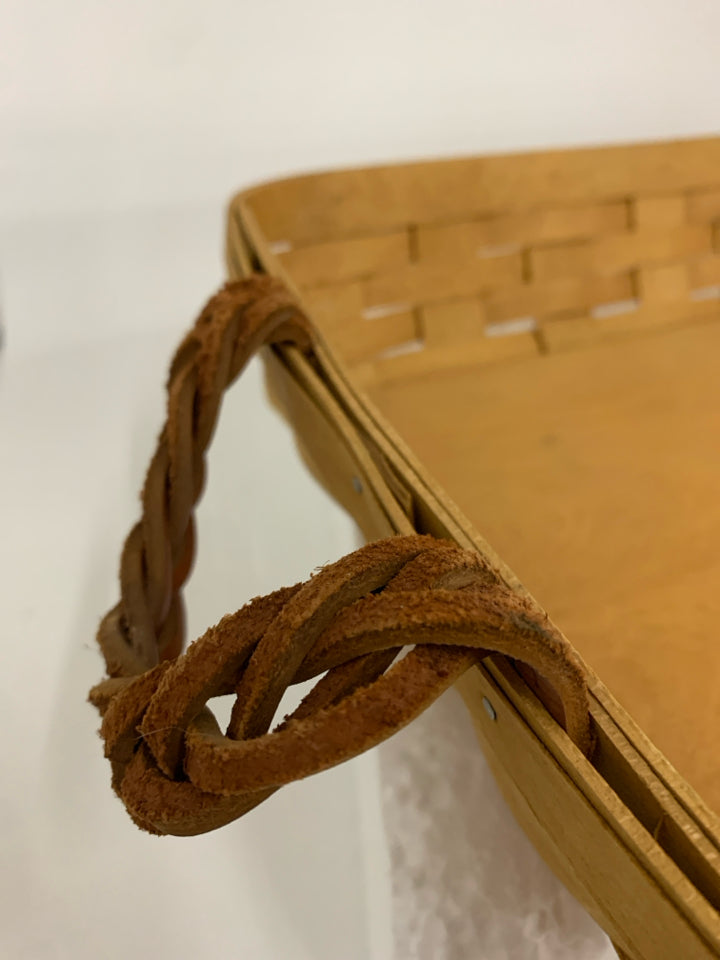 2008 SHALLOW BASKET TRAY W/ BRAIDED HANDLES.