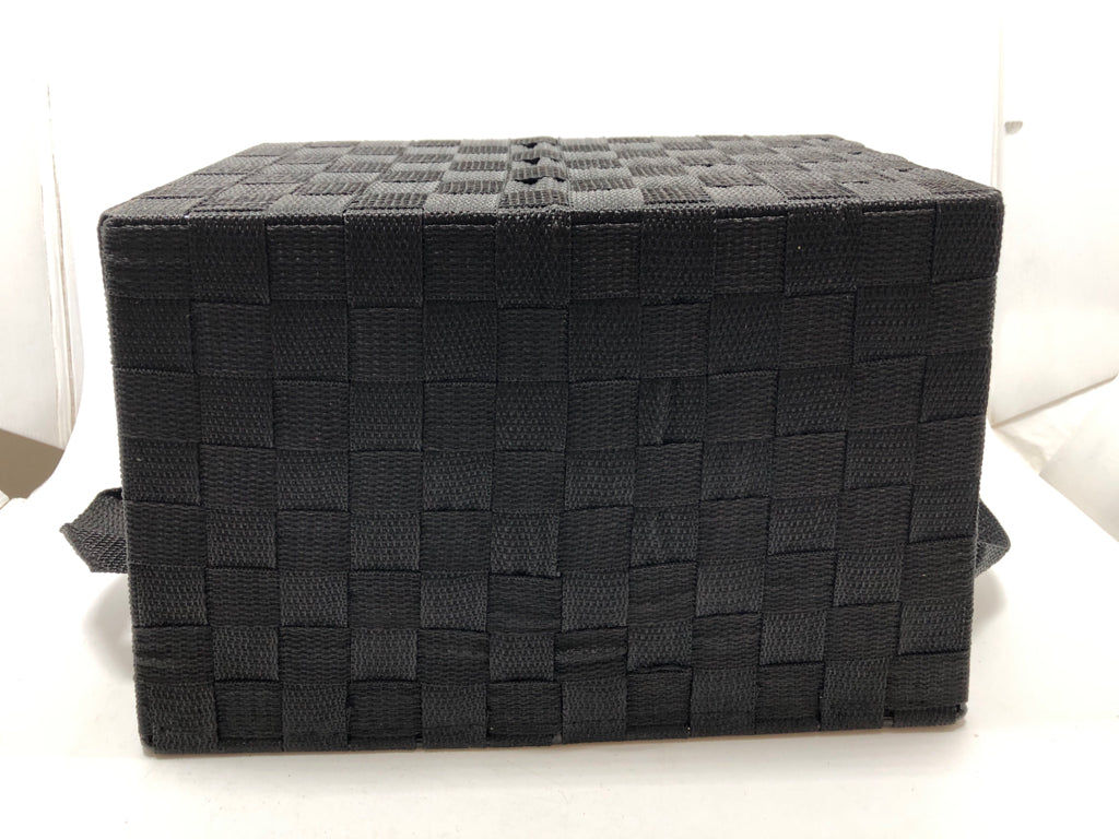 BLACK FABRIC WOVEN STORAGE BIN.