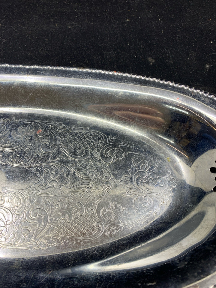 VTG OVAL SILVER TRAY.