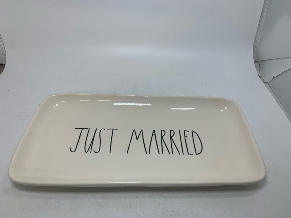 JUST MARRIED CERAMIC TRAY.