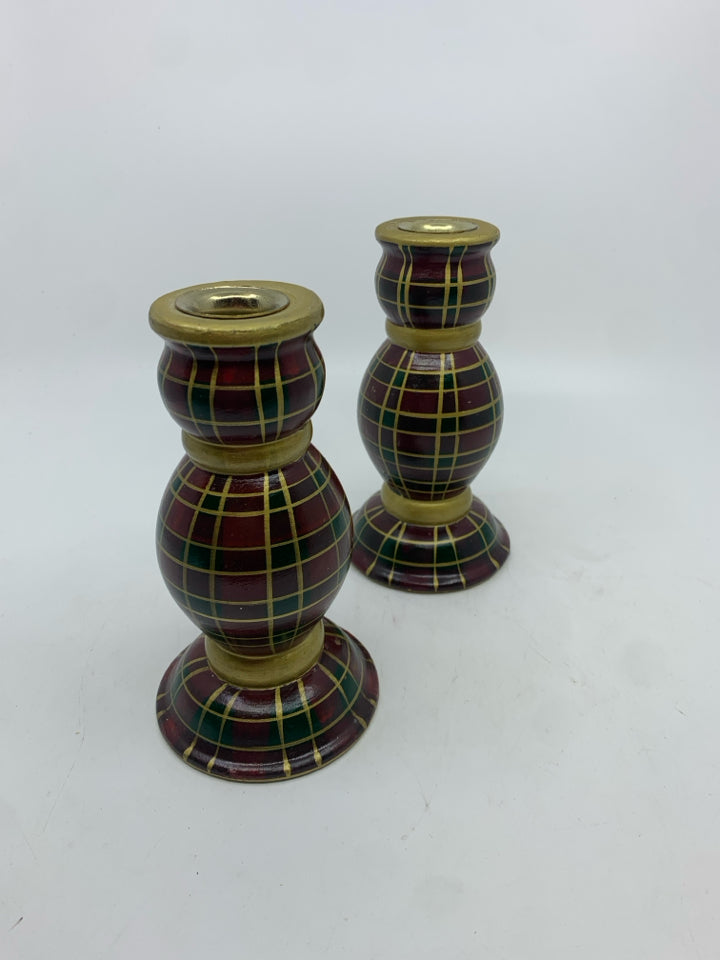 2 RED GREEN PLAID TAPER CANDLE HOLDERS.