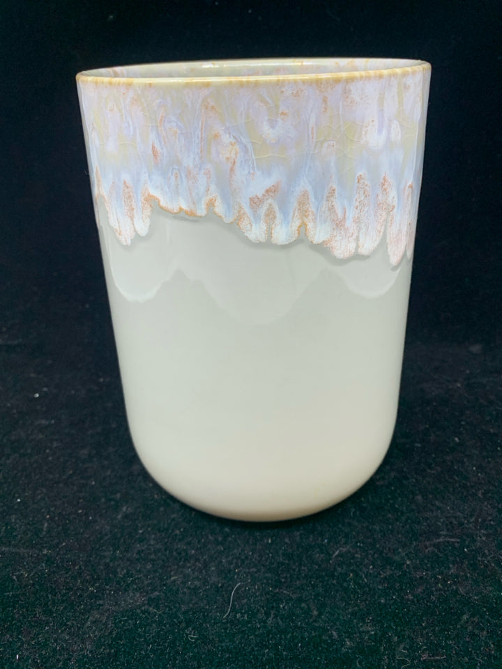 GRAY WITH WHITE PAINT DRIPPING VASE.