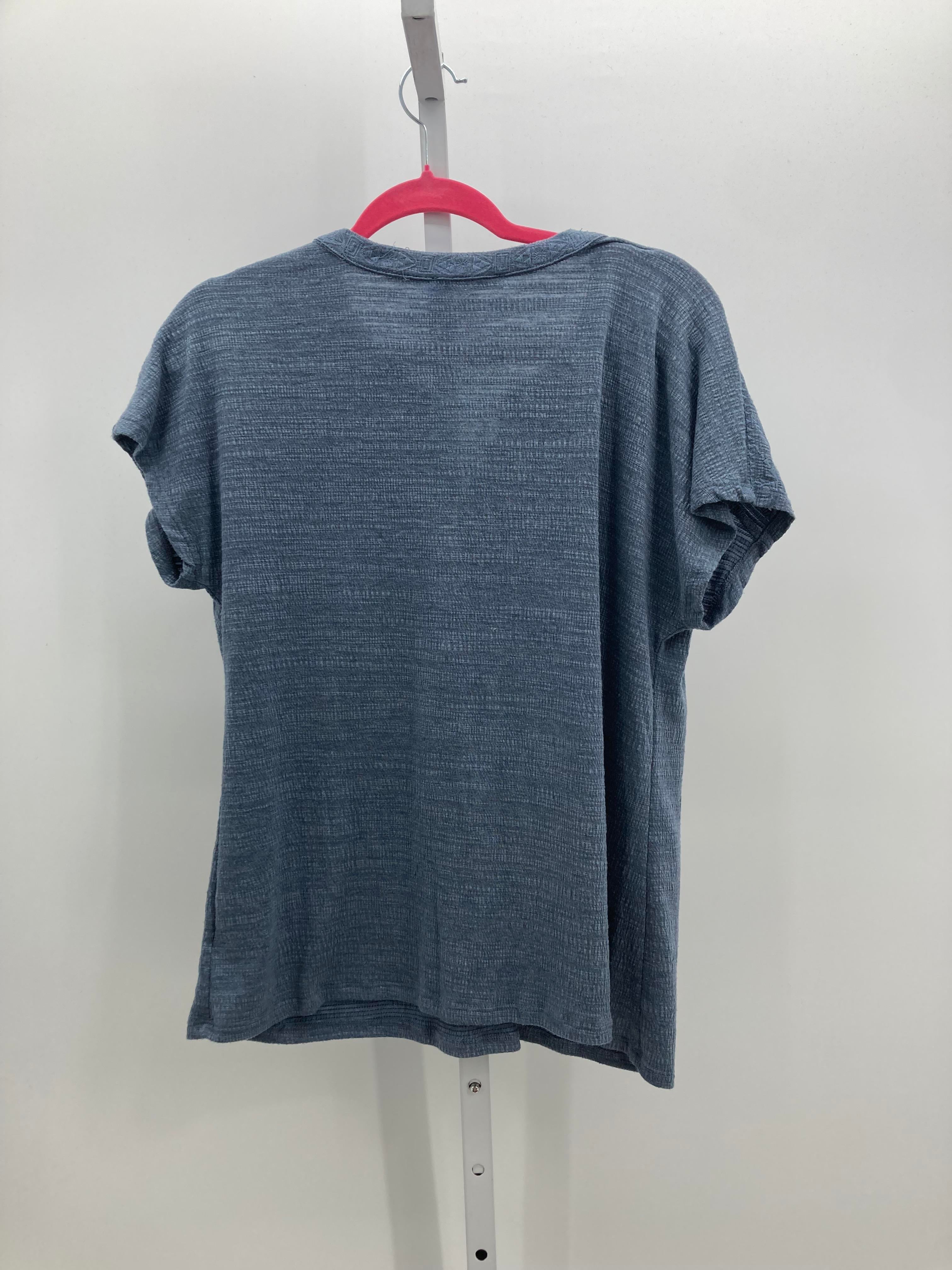 Cable & Gauge Size Large Misses Short Sleeve Shirt